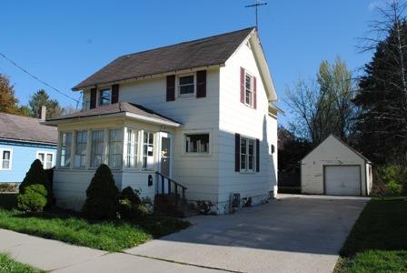 1021 Linden St, Waukesha, WI 53186