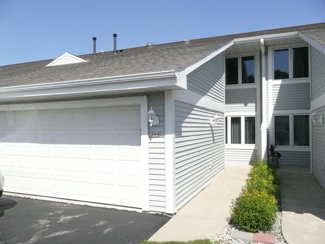 306 Hartford Sq., Hartford, WI 53027