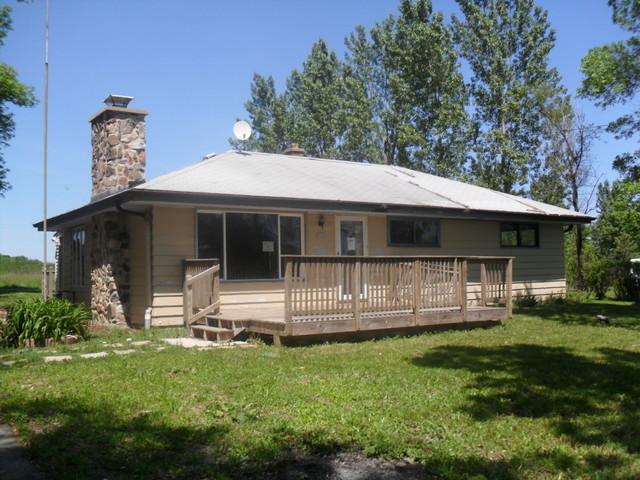 5200 W Oakwood Rd, Franklin, WI 53132