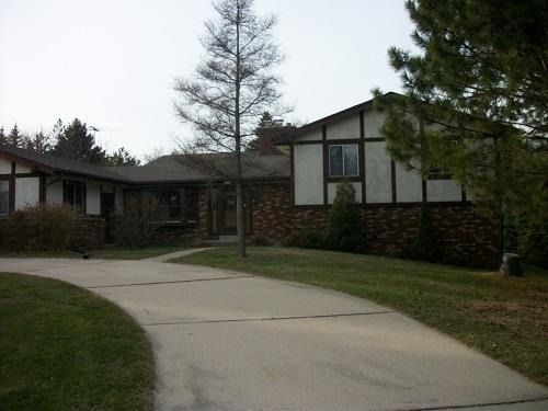 3305 Anders Ln, Brookfield, WI 53005
