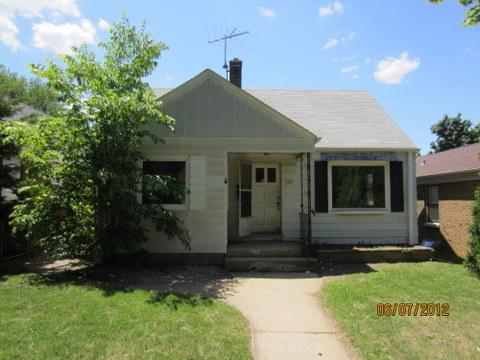3207 S 29th St, Milwaukee, WI 53215