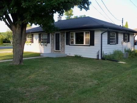 110 Central Ave, Slinger, WI 53086