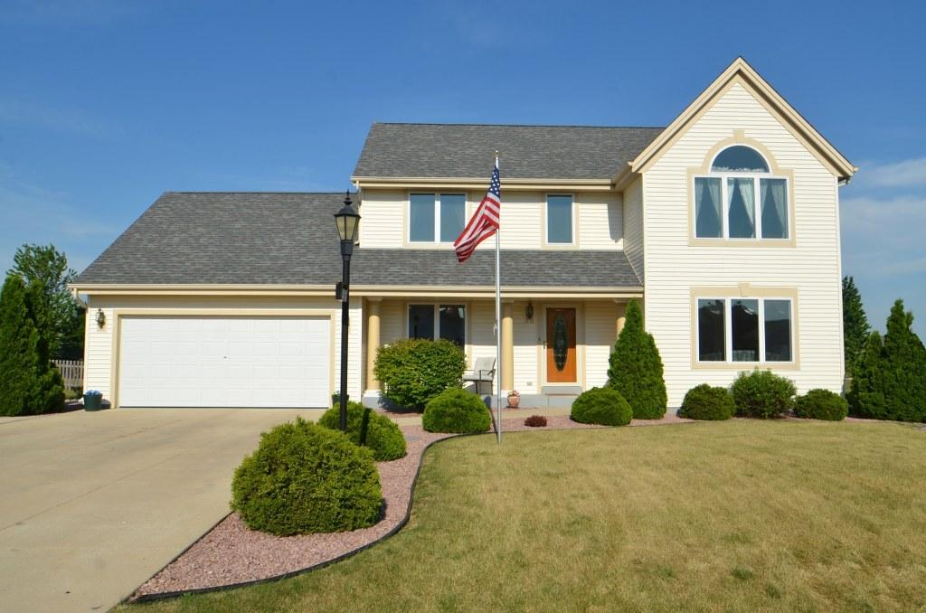 312 Larkin St, Eagle, WI 53119