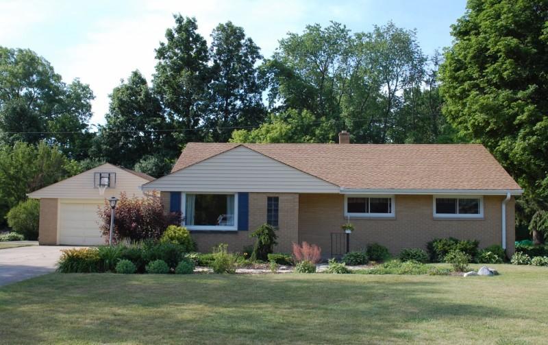 17601 W Westward Dr., New Berlin, WI 53151