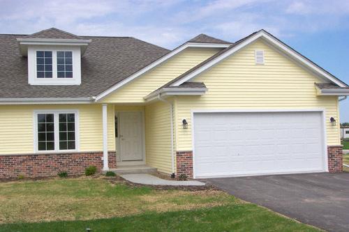 138 Sarahs Way, Sheboygan Falls, WI 53085