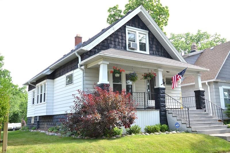 5918 W Park Hill, Milwaukee, WI 53213