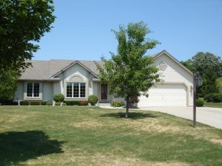 8832 W Mourning Dove Ct., Franklin, WI 53132