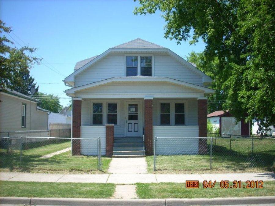 2122 Howe St, Mount Pleasant, WI 53403