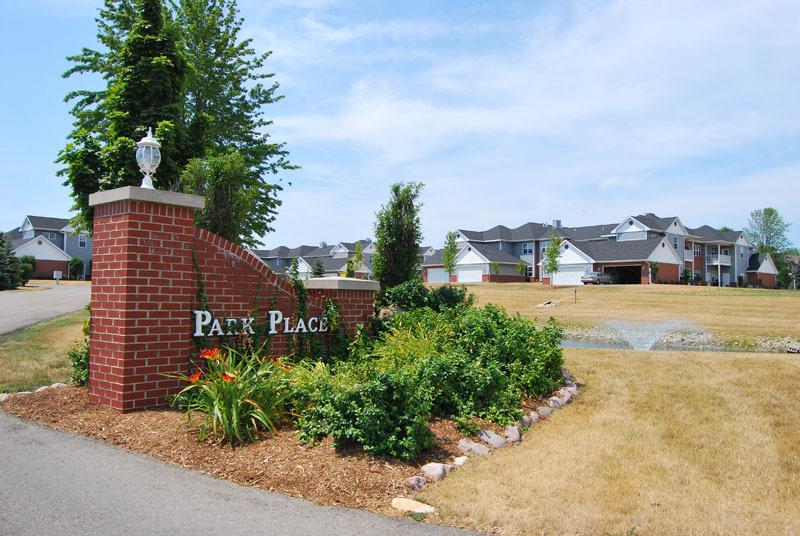 695 W Dekora St #F, Saukville, WI 53080