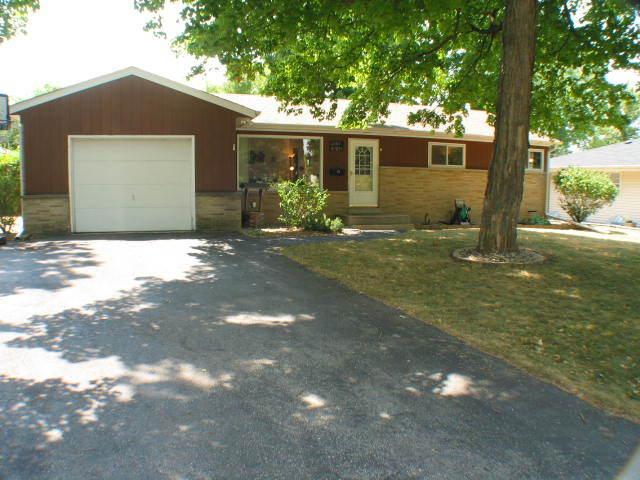 N92W17095 Forest Dr., Menomonee Falls, WI 53051