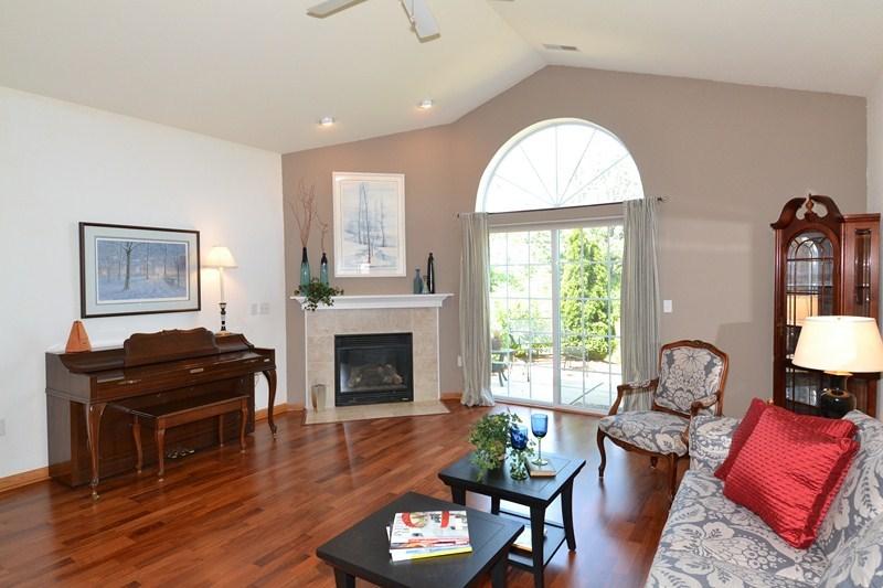 1166 Quinlan Dr #A, Pewaukee, WI 53072