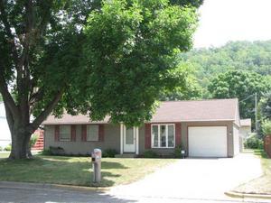 3211 S 35, La Crosse, WI 54601