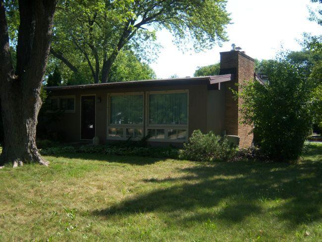 210 S Beaumont Ave., Brookfield, WI 53005