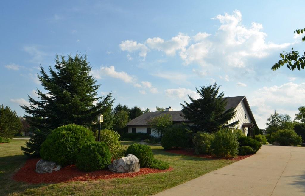 W254N5133 Mckerrow Dr, Lisbon, WI 53072