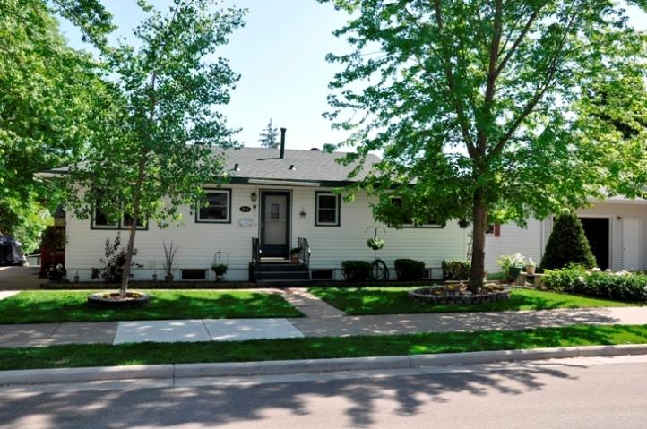 814 Madison St, Onalaska, WI 54650