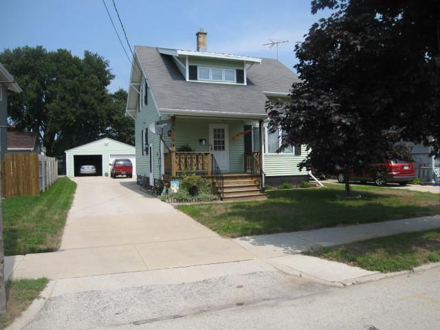 2316 13th St, Two Rivers, WI 54241