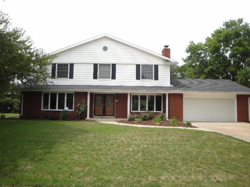 5835 Glen Haven Dr., Greendale, WI 53129