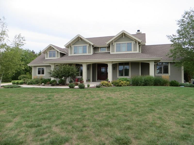 1117 Stony Meadow, Pewaukee, WI 53072