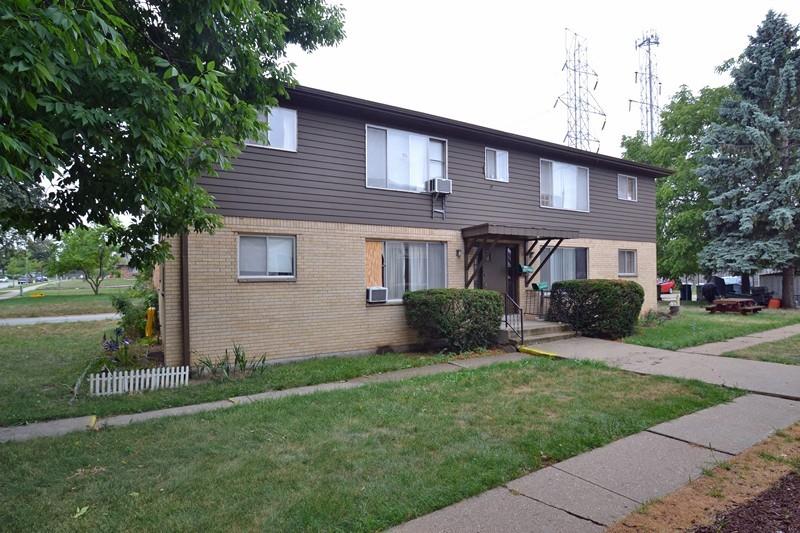 3213 S 99th St. #1-4, Milwaukee, WI 53227