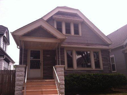 2812 S 11th St, Milwaukee, WI 53215