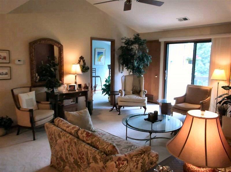 116 E Freistadt Rd #Unit G, Thiensville, WI 53092