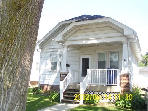 1224 Jones Ave, Racine, WI 53402