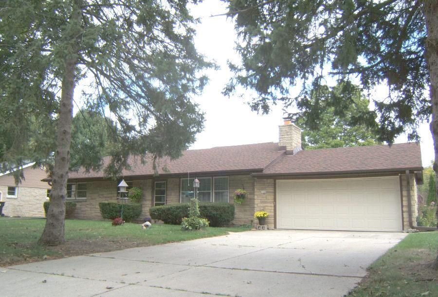 1528 N 118th St., Wauwatosa, WI 53226