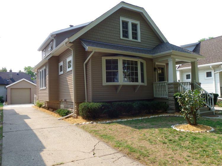 6531 Vista Ave., Wauwatosa, WI 53213