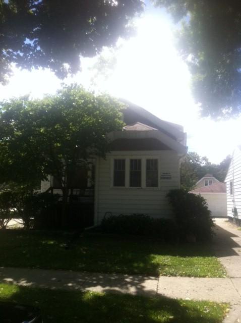 2731 W Bobolink Ave, Milwaukee, WI 53209