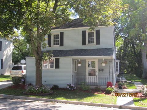 5724 Clover Ln, Greendale, WI 53129