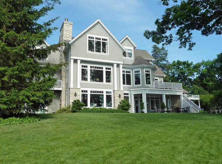 3329 Lake Dr, Delafield, WI 53029