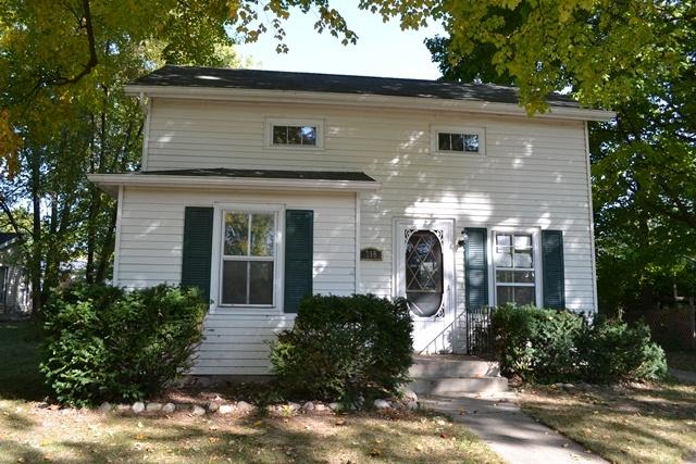 718 W 2nd St, Waldo, WI 53093