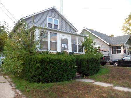 1621 43rd St., Kenosha, WI 53140