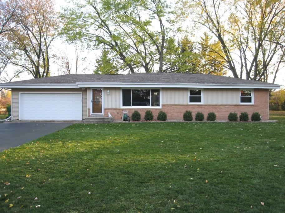 14055 W Armour Ave, New Berlin, WI 53151