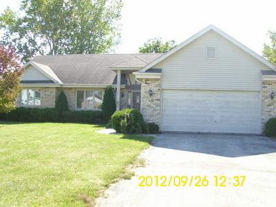 1645 Palamino Dr, Caledonia, WI 53402