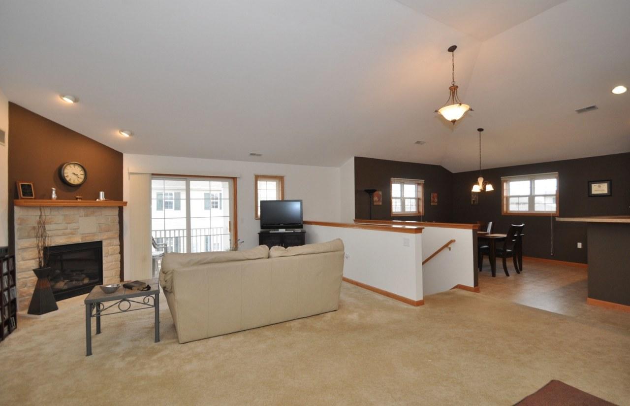7124 Parkstone Ter #202, Mount Pleasant, WI 53406