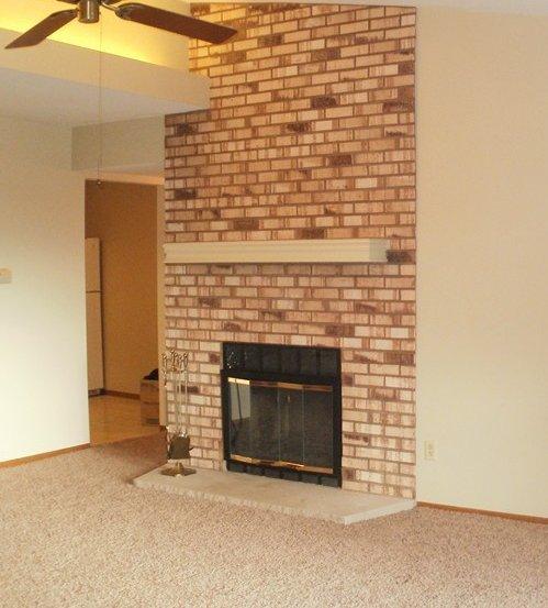 400 Park Hill #F, Pewaukee, WI 53072