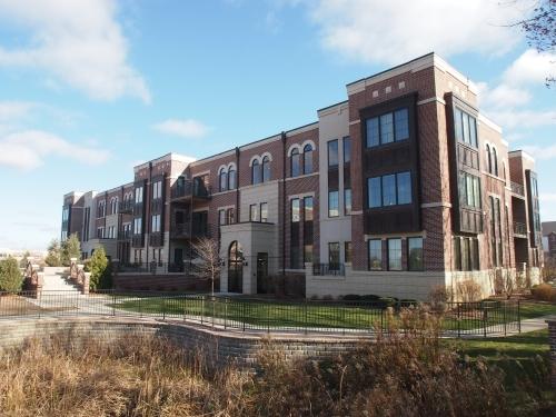 19125 W Thomson Dr #202, Brookfield, WI 53045