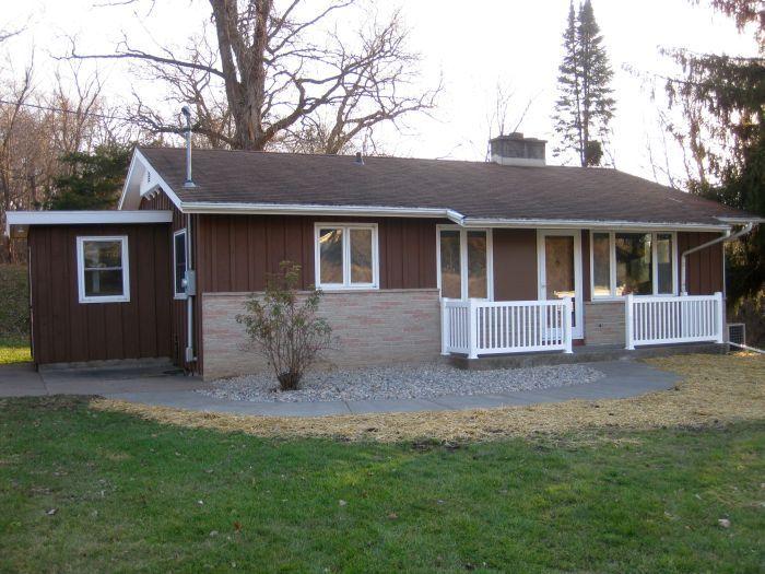 550 State St, Holmen, WI 54636