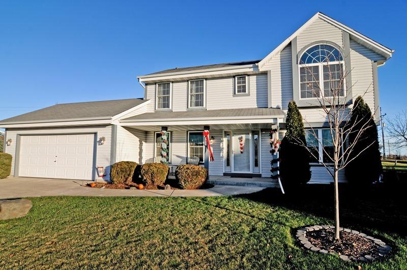 7655 W Briarwood Dr, Franklin, WI 53132