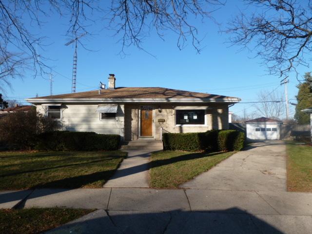 4012 60th Pl, Kenosha, WI 53142