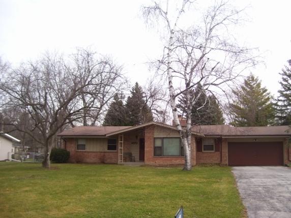 6170 S 122nd St, Hales Corners, WI 53130