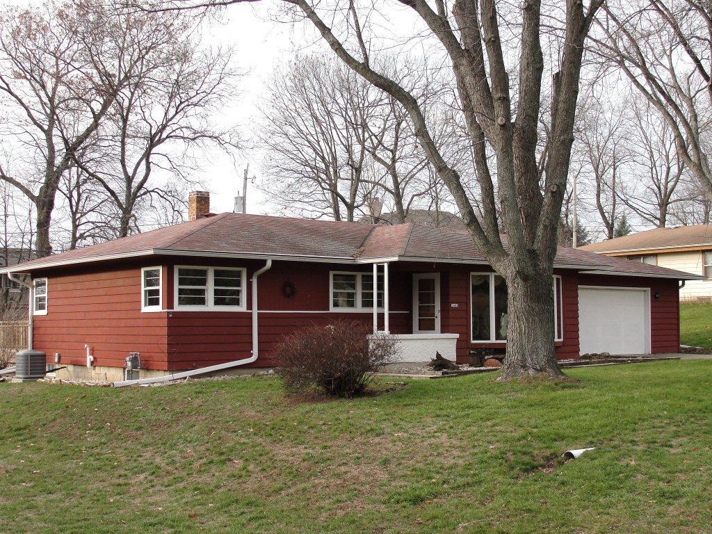 2405 Indian Tr., Brookfield, WI 53045