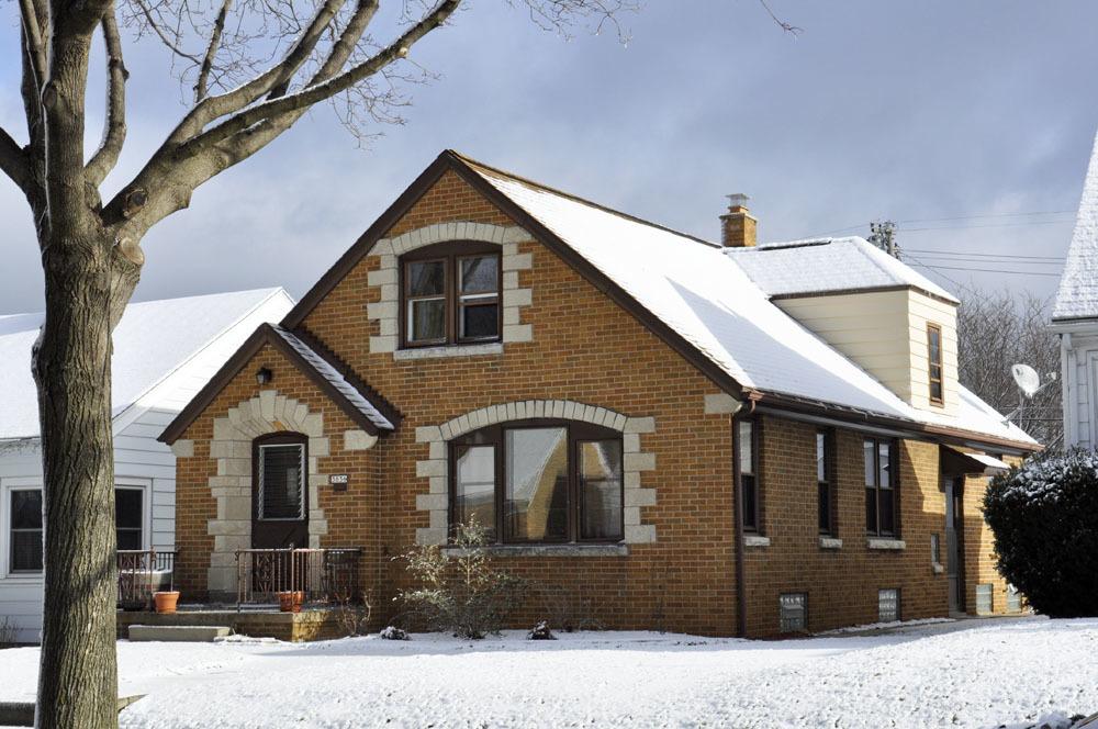 3036 S 39th St., Milwaukee, WI 53215