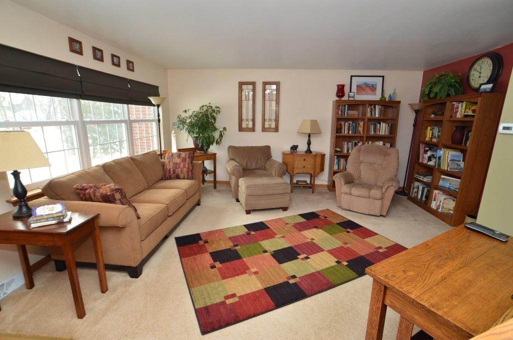 449 W Wisconsin Ave. #8, Oconomowoc, WI 53066