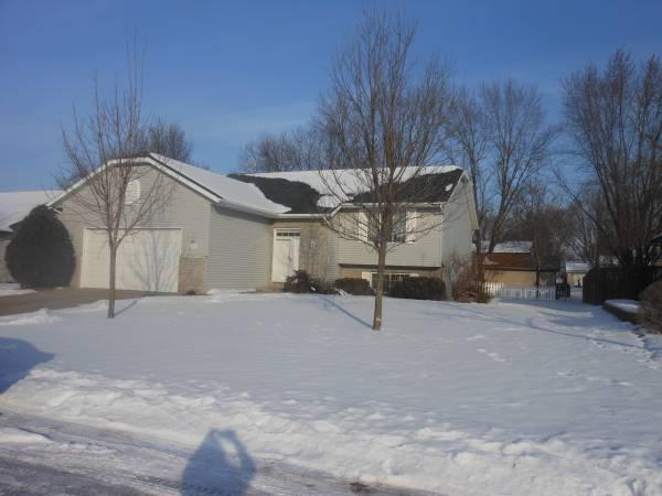 207 Peterson St, Holmen, WI 54636