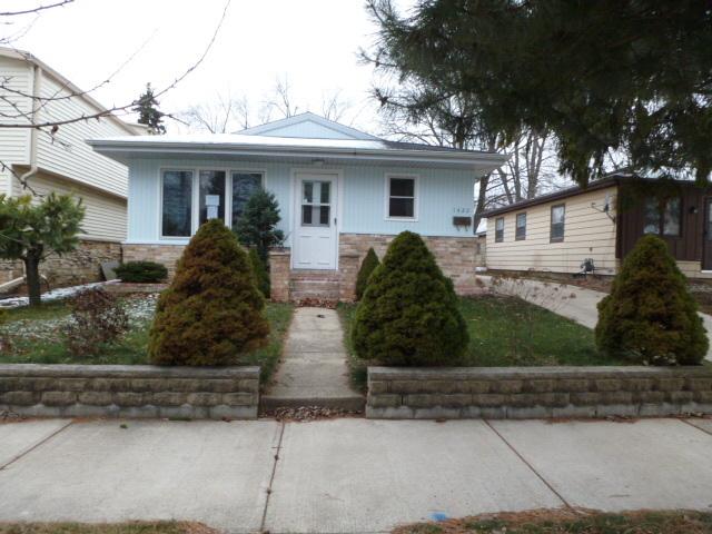 1422 Kentucky St, Racine, WI 53405