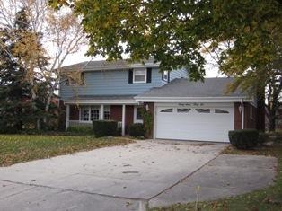 2736 N Park Dr., Wauwatosa, WI 53222