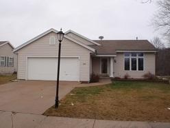 1725 Rempe Dr, Waukesha, WI 53186