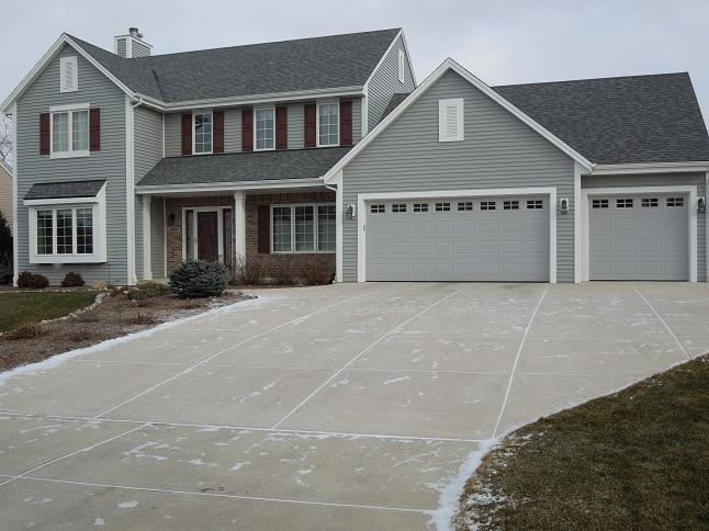 3466 W Yorkshire Cir, Franklin, WI 53132